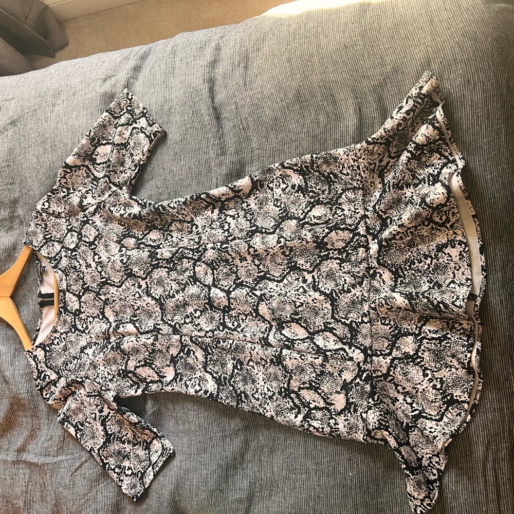 Express Snake Skin Dress - Picture 3 of 4